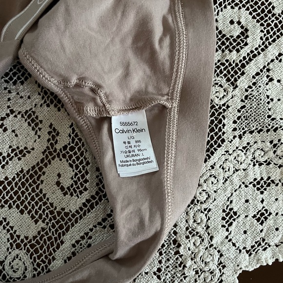 2 Calvin Klein Bra’s Size L New without tags - Picture 5 of 6